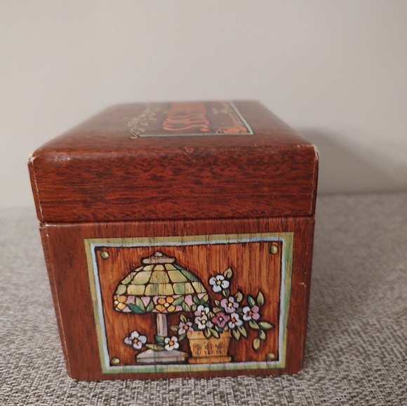 Vintage Box of Address Cards - 3 Designs - Picture 4 of 9